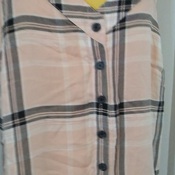 Torrid Size 00 Top Sleeveless Plus Size Blouse - Picture 7 of 8